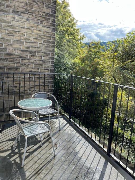 Beautiful 2 Bedroom With Patio And Amazing Views Hebden Bridge Exterior photo