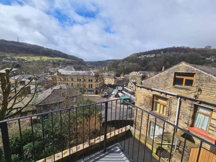 Beautiful 2 Bedroom With Patio And Amazing Views Hebden Bridge Exterior photo